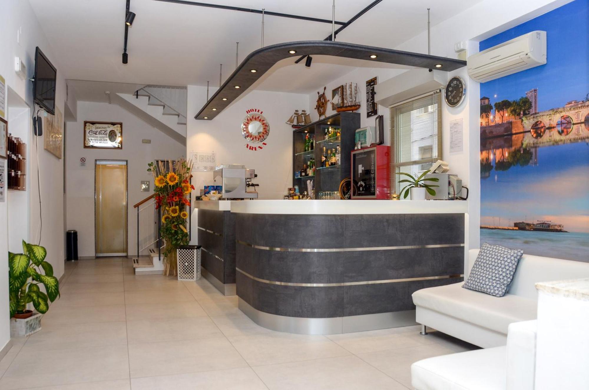 Hotel Arena Rimini Kültér fotó